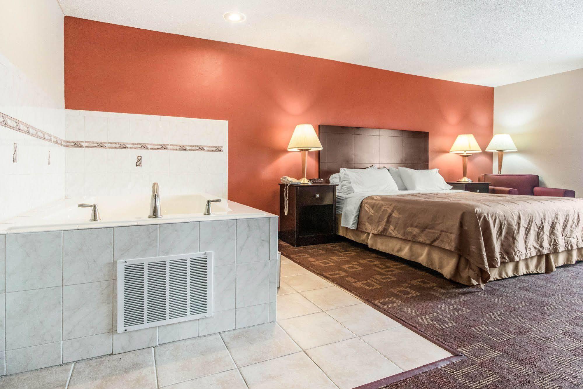 Quality & Hotel 2*