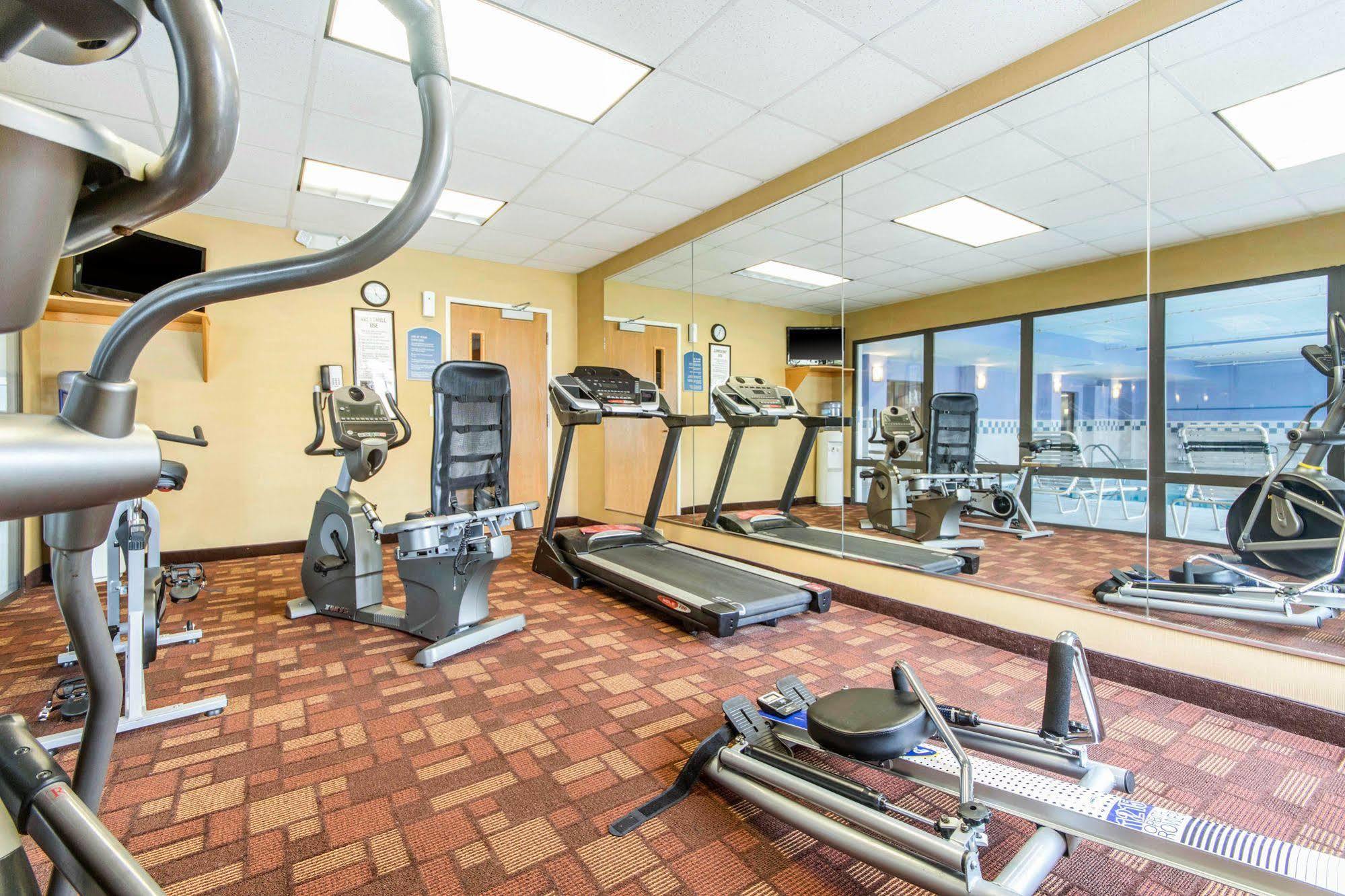 Hotel Quality & Lawrenceburg